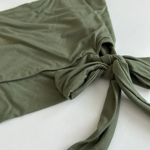 2 Final Touch Crop Tops with Side Knot Sz SM - Picture 8 of 9